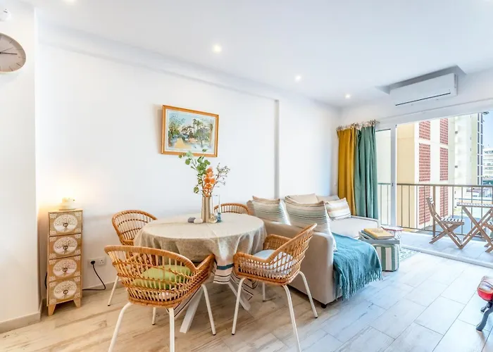 Pass The Keys Perfect 1 Bed Right By The *