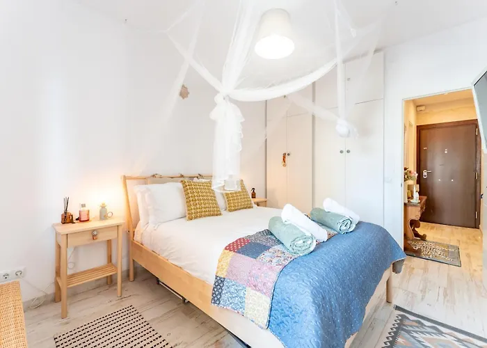 Pass The Keys Perfect 1 Bed Right By The Apartment